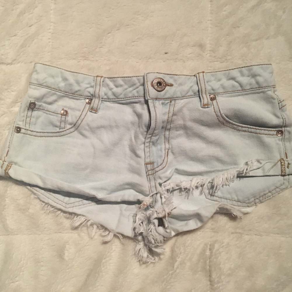 BULLHEAD LIGHTWASH SLOUCHY SHORT